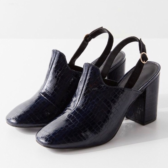 SOLD-Tilda Faux Croc Mule Heel - Picture 2 of 6